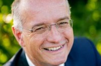 ‘Gemeenten moeten juist wel meebeslissen over het lage luchtruim boven de stad’