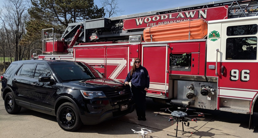 Katie Thielmeyer 6 Met Woodlawn-Brandweerwagen