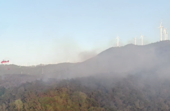 Hoe thermische drones en helikopters in tandem kunnen vliegen om bosbranden te bestrijden