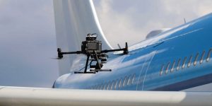 Onlinedronekopen 20 KLM gaat drones inzetten om vliegtuigen te inspecteren