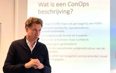 Onlinedronekopen 12 Mark Hullegie (Droneconsultancy): “Een goed operationeel handboek is vooral bruikbaar in de praktijk”