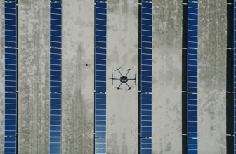 Alles wat u moet weten over drones voor uw zonnepark