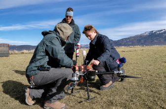 Cloud seeding-test met drones levert 71 miljoen liter extra neerslag op | Dronewatch